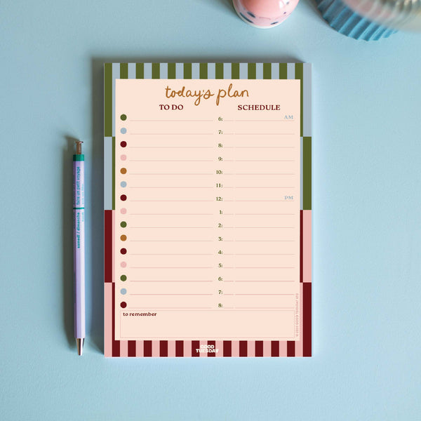 Boho Nouveau Daily Planner Pad. Section for To do's and a section for Daily Schedule. 