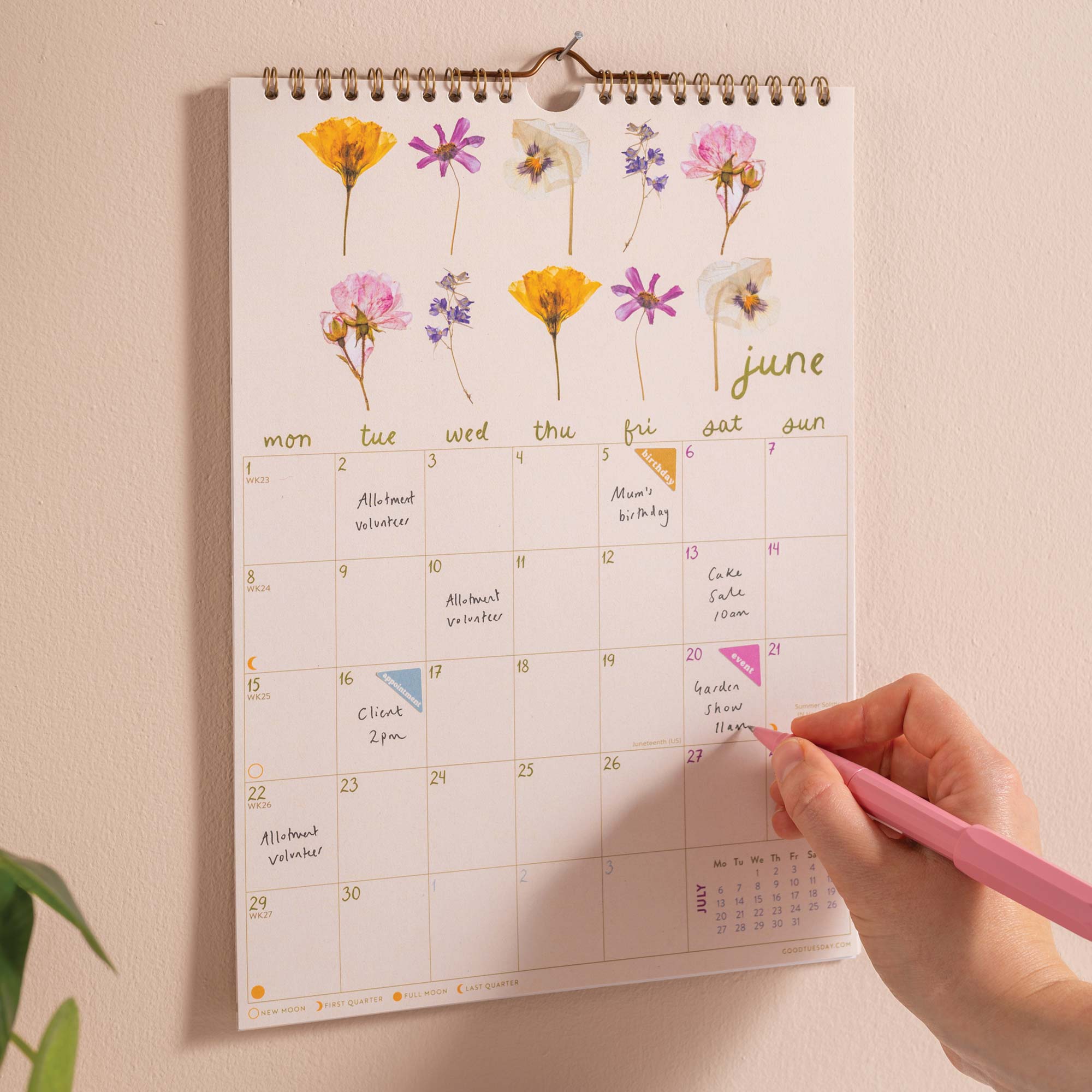 2026 Calendar with floral design illustrations. 