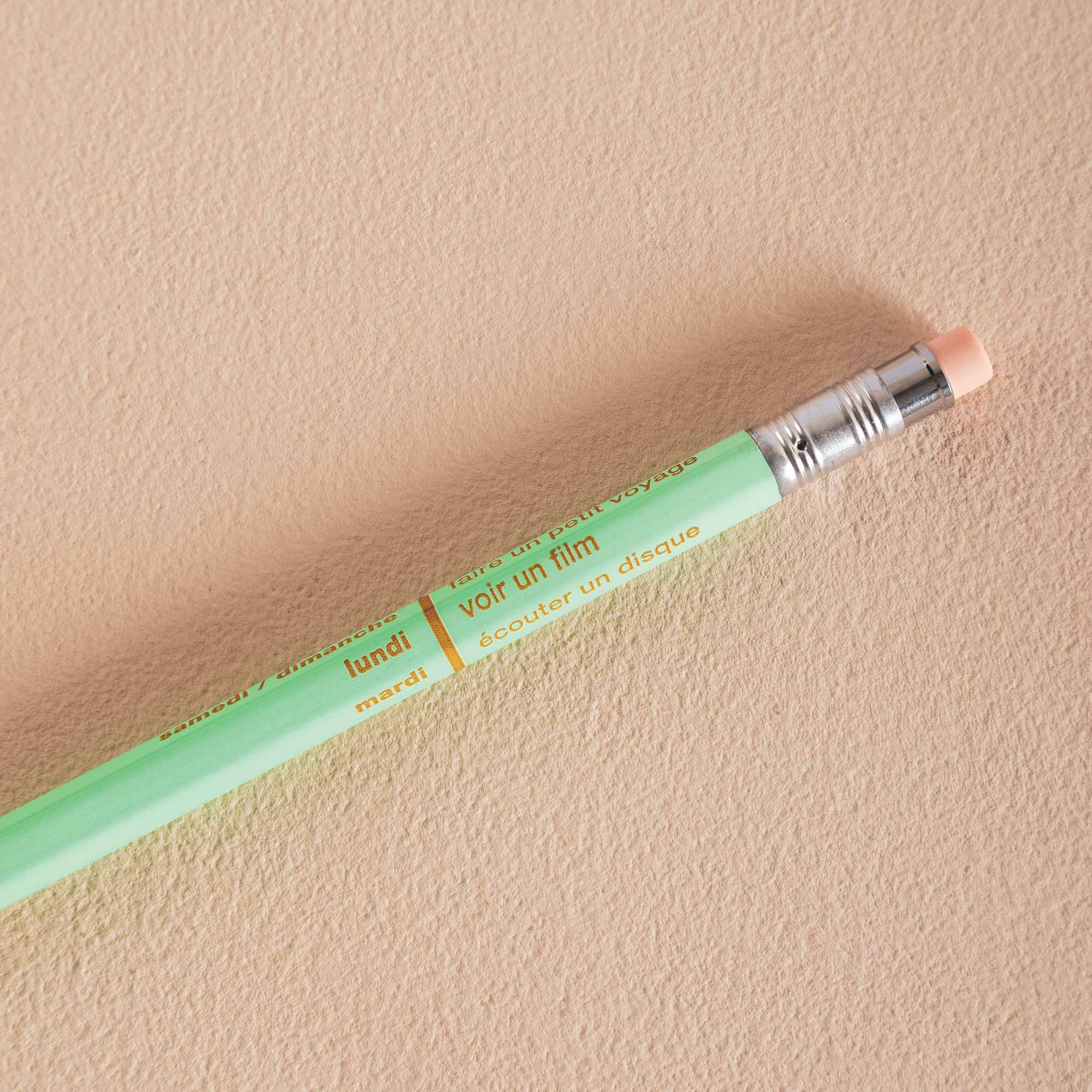 Mechanical pencil in min, tous les jours french days of the week