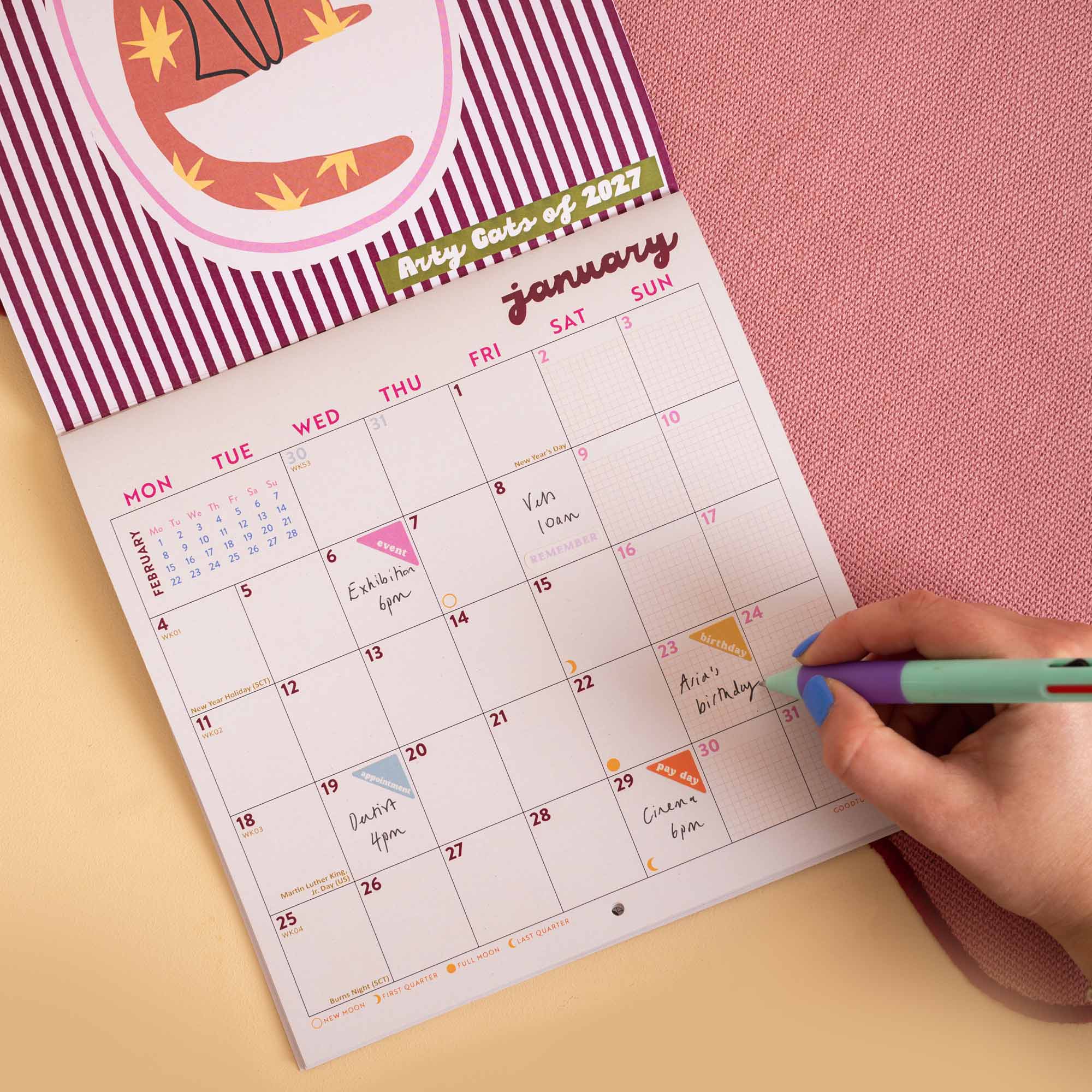 2027 wall calendar, UK and US holidays, week starts Monday