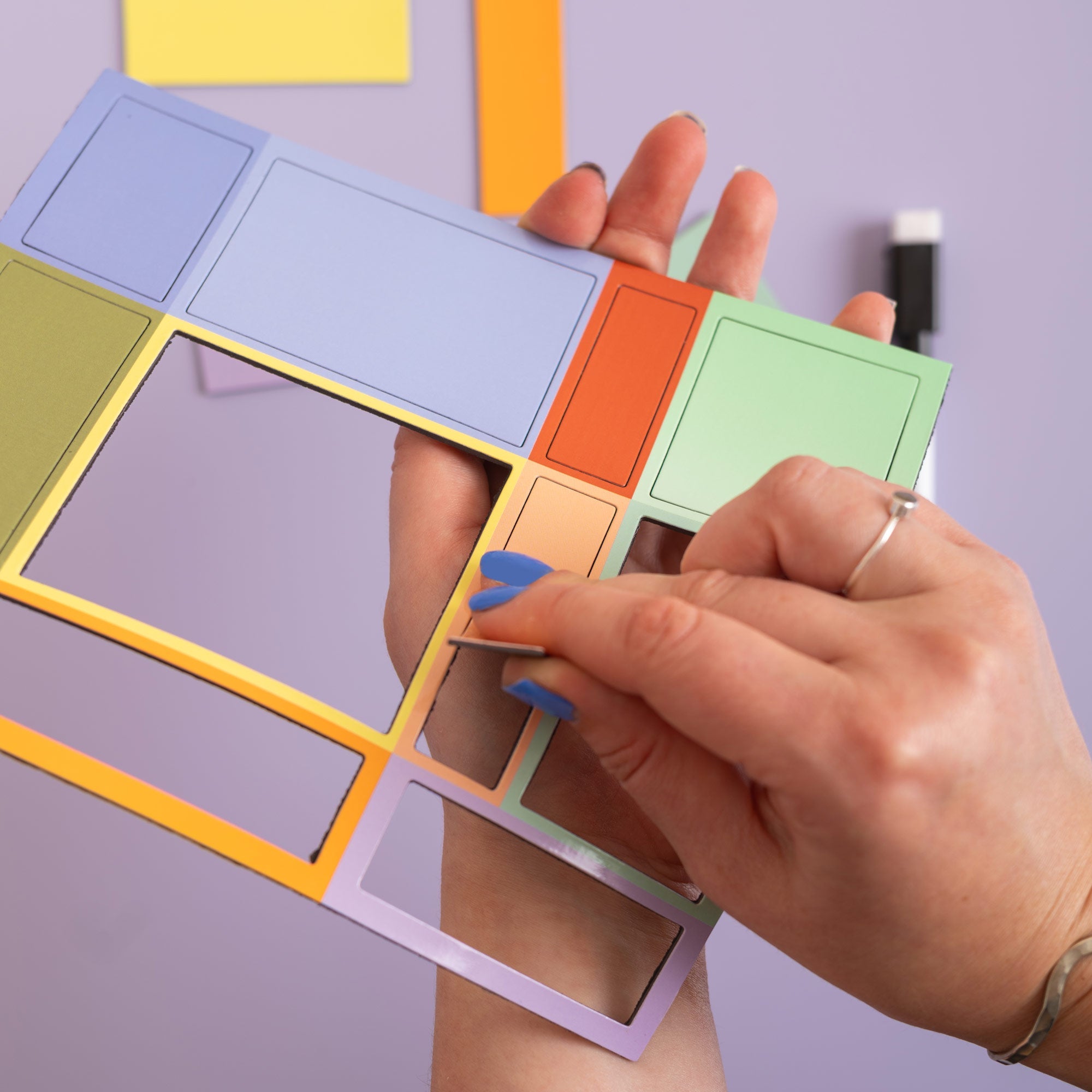 Wipe-clean magnetic memo notes for the fridge or filing cabinet, colourblock design