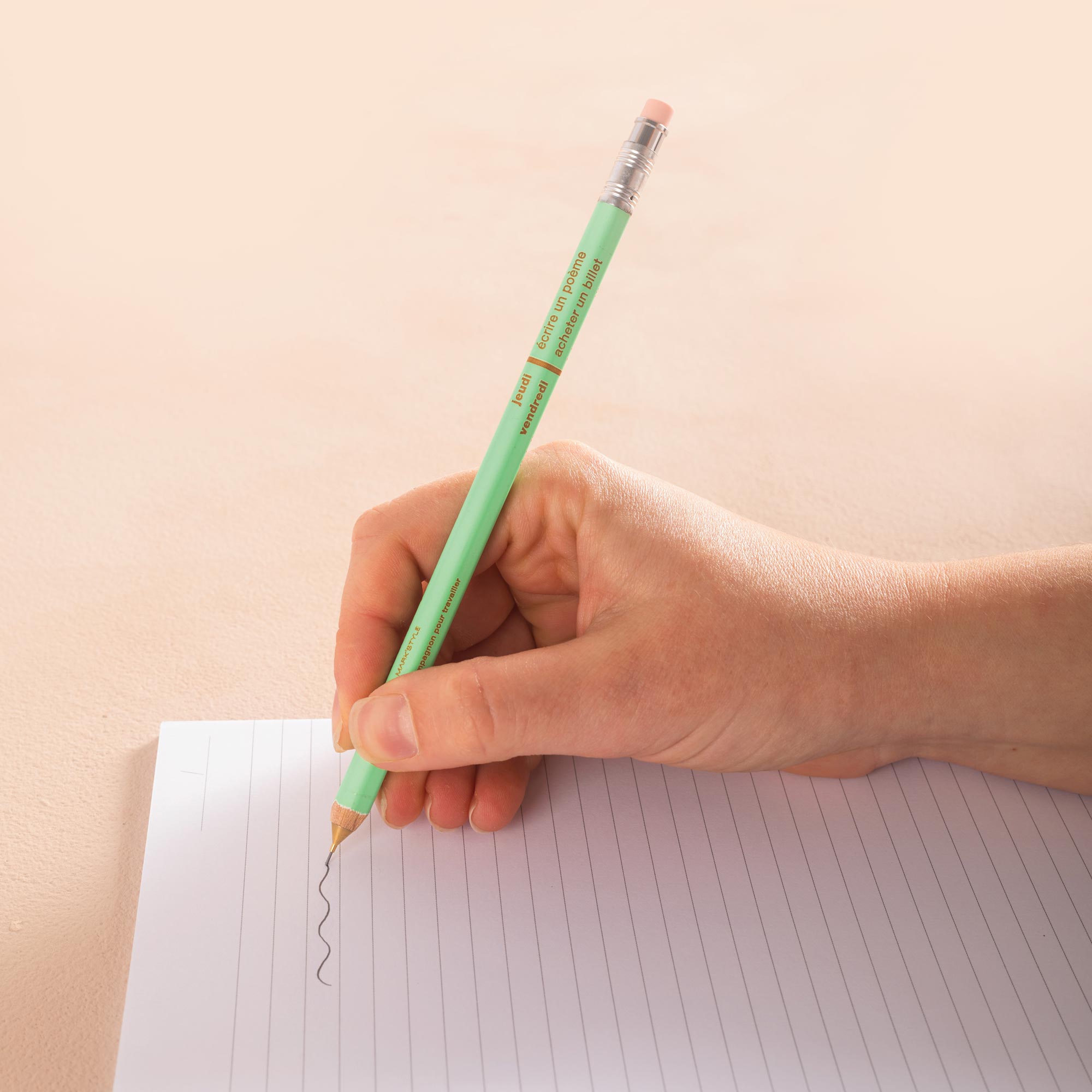 Mechanical pencil in min, tous les jours french days of the week