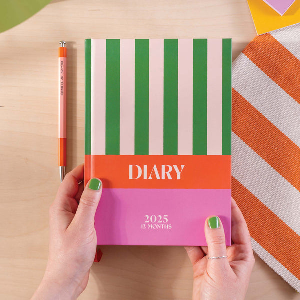 2025 week to view planner. annual diary. 100% recycled paper. made in the UK.