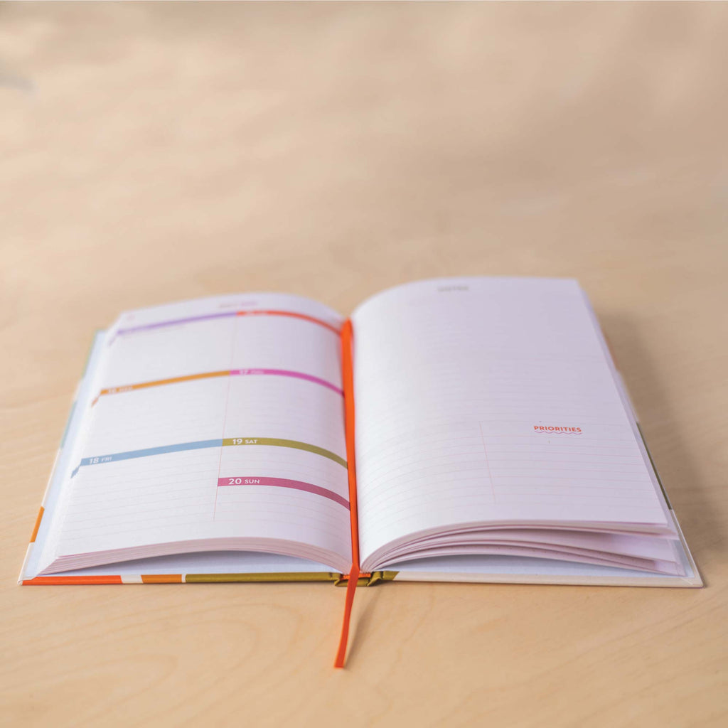 2025 week to view planner. annual diary. 100% recycled paper. made in the UK.