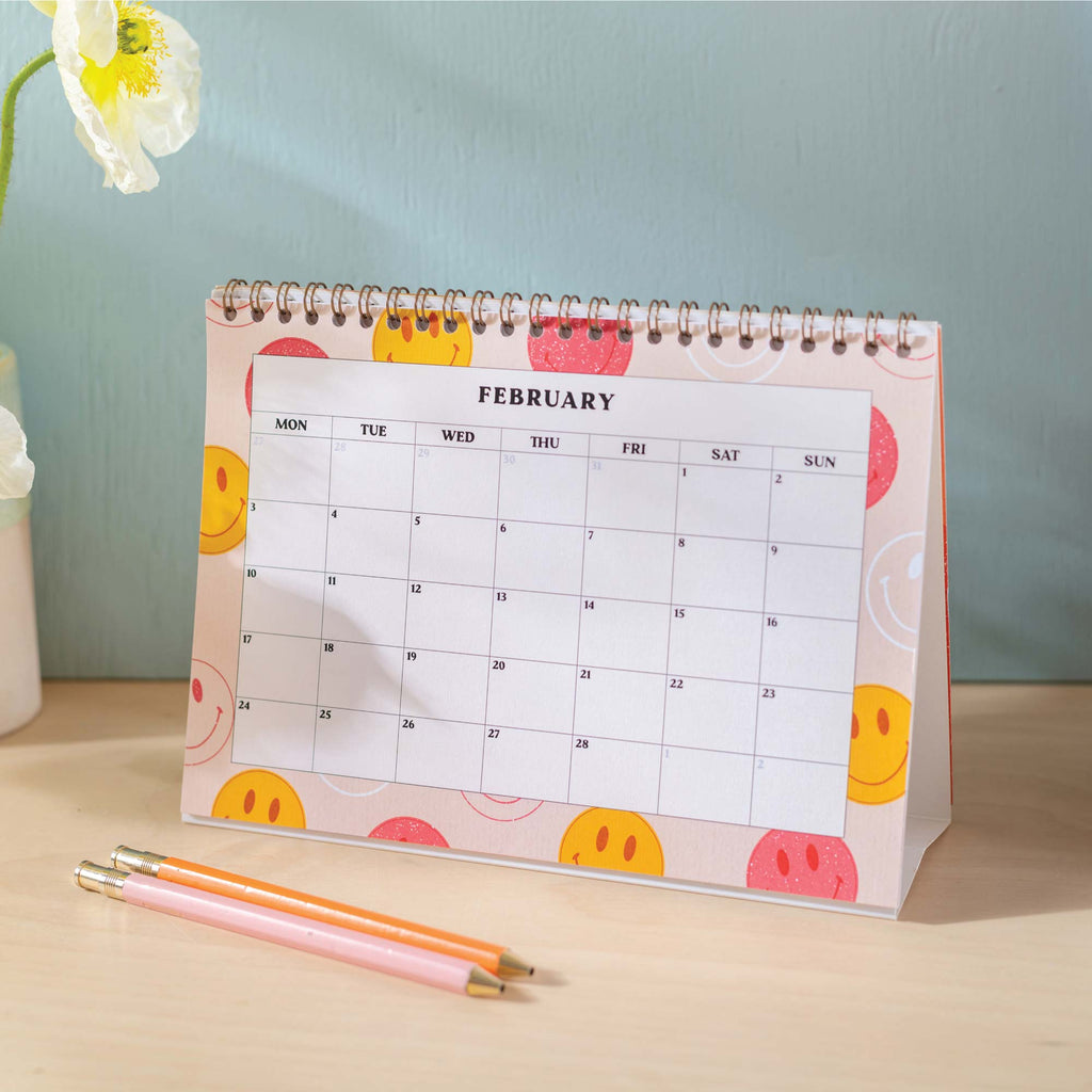 2025 A5 desk calendar in retro vibes. 100% Recycled paper and made in the UK.